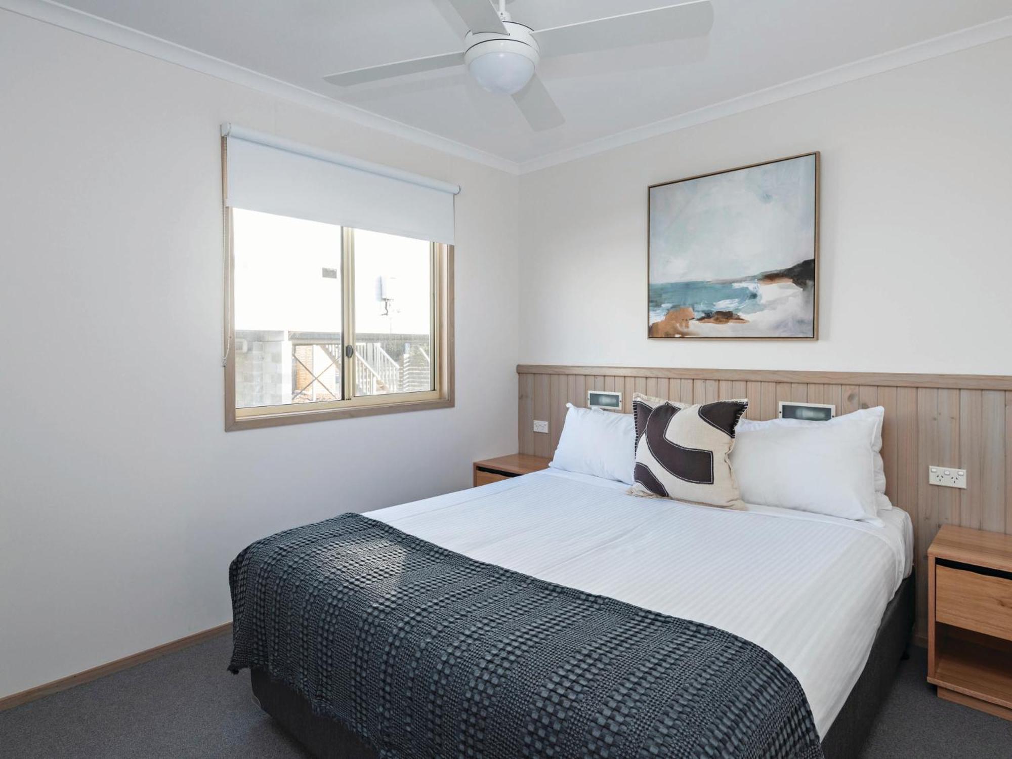 Tween Waters Merimbula Room photo